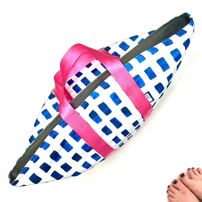 Painted Dashes in Blue + White, Water-Resistant XL Beach Tote